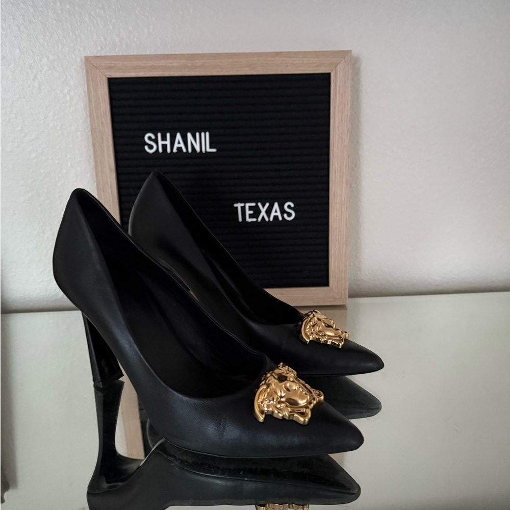 Versace Black Logo Plaque heels - Picture 4 of 7